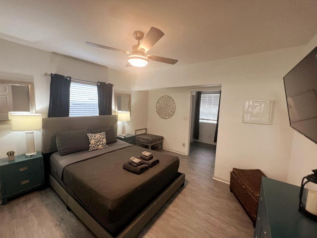 Designed Private Suites In 마이애미 객실 사진